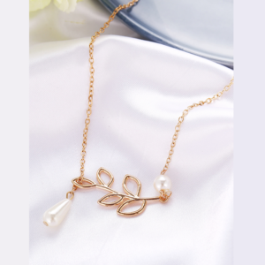 Fashion Golden Leaf Pearl Drop Necklace
